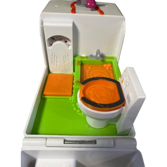 Moose Toys The Ugglys Pet Shop Dirty Dog Van Battery Operated - Picture 9 of 14